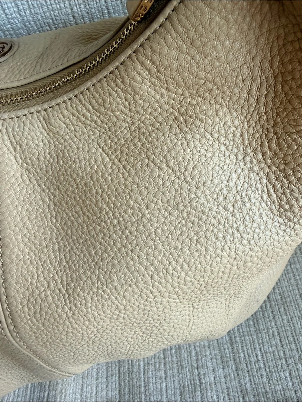 Tory Burch Neutral Beige Pebbled Leather Hobo